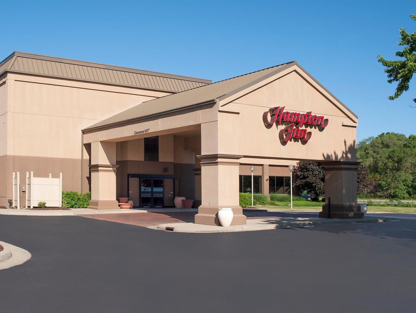 Surestay Plus Hotel By Best Western Stevensville St Joseph Exterior photo