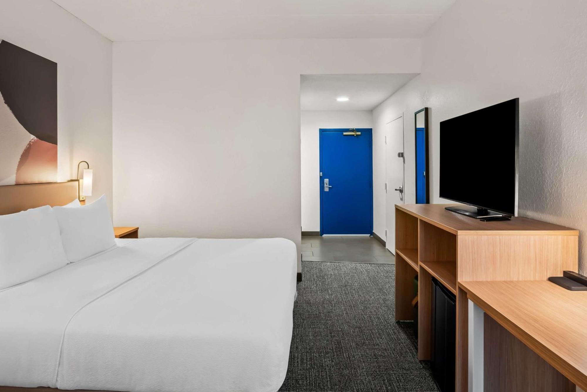 Surestay Plus Hotel By Best Western Stevensville St Joseph Exterior photo