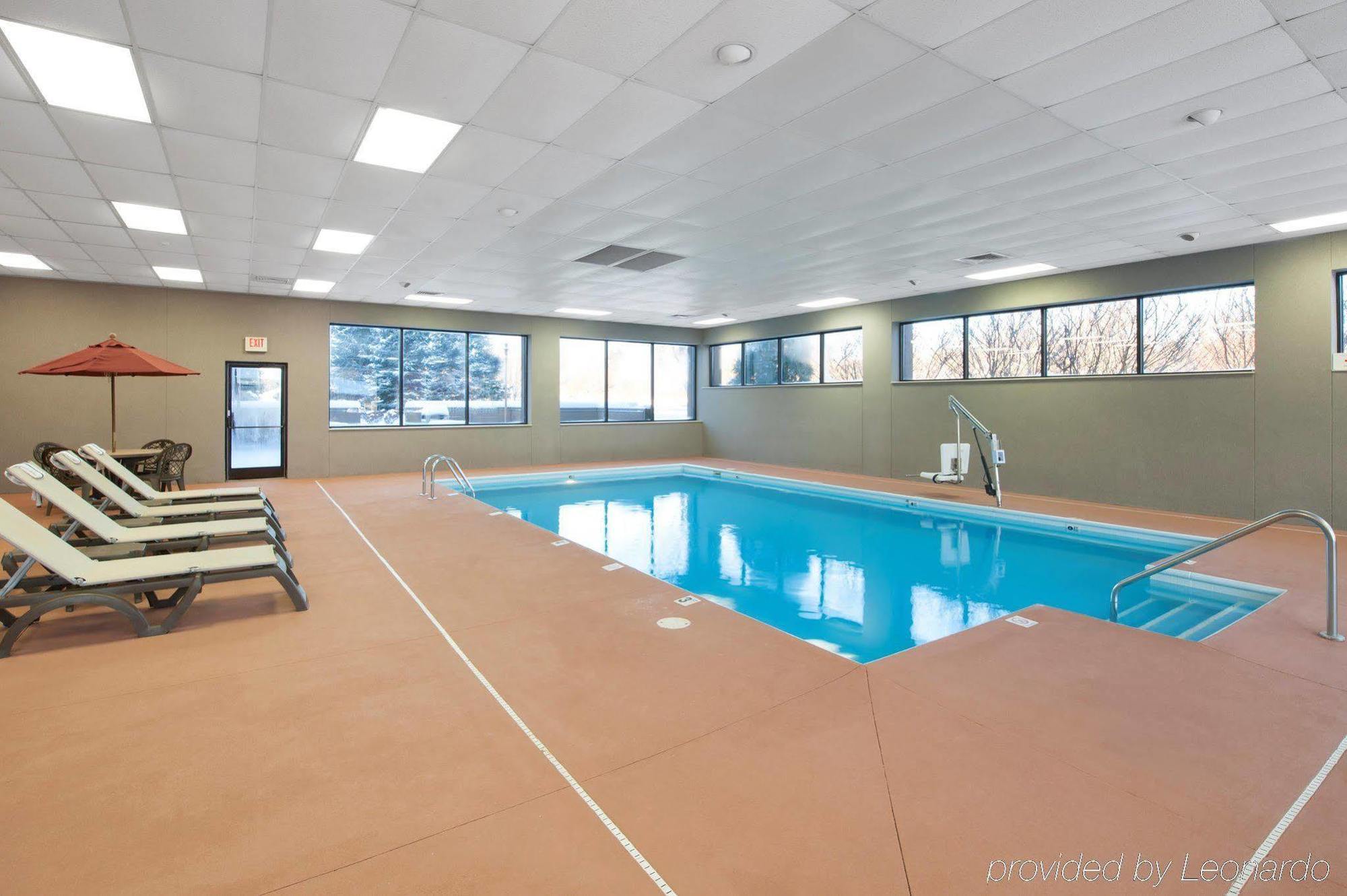 Surestay Plus Hotel By Best Western Stevensville St Joseph Exterior photo
